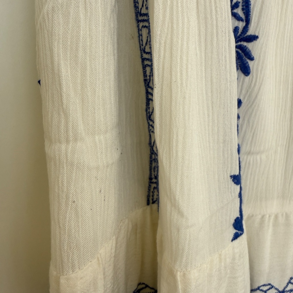 Hale Bob White Dress W/ Blue Embroidery - Size M - Picture 4 of 10